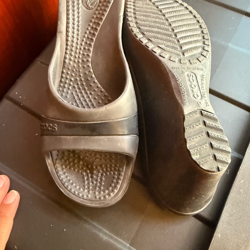 CROCS Black Slip-On Wedge Sandals